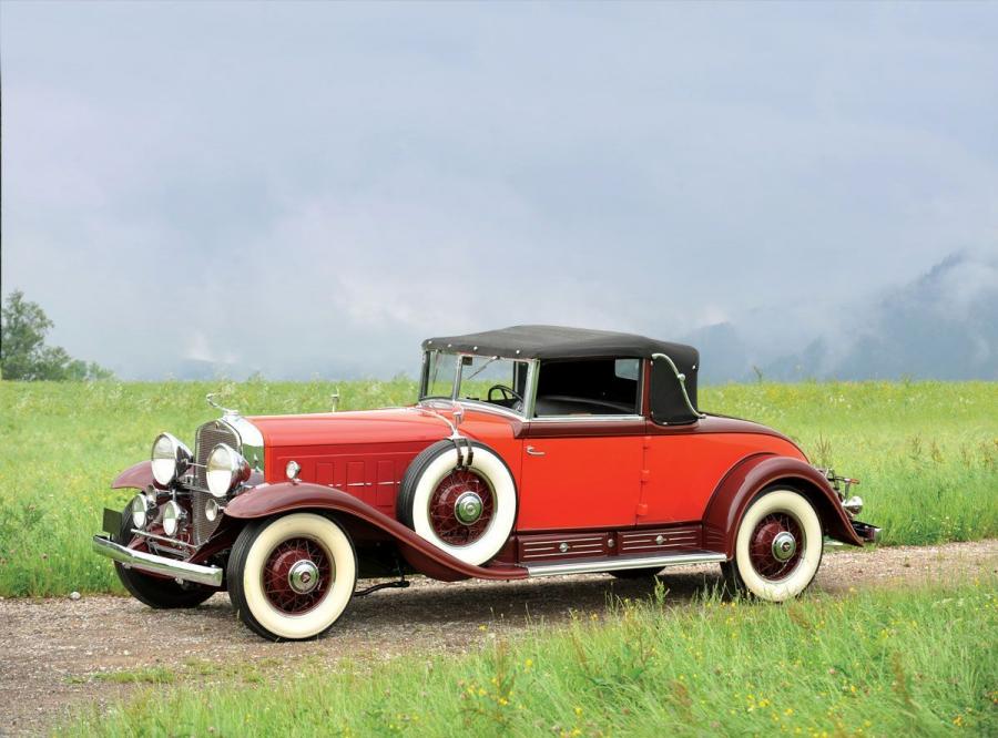  Cadillac V16 2/4-Passenger Convertible Coupe 1930 года  (фото 1 из 4)